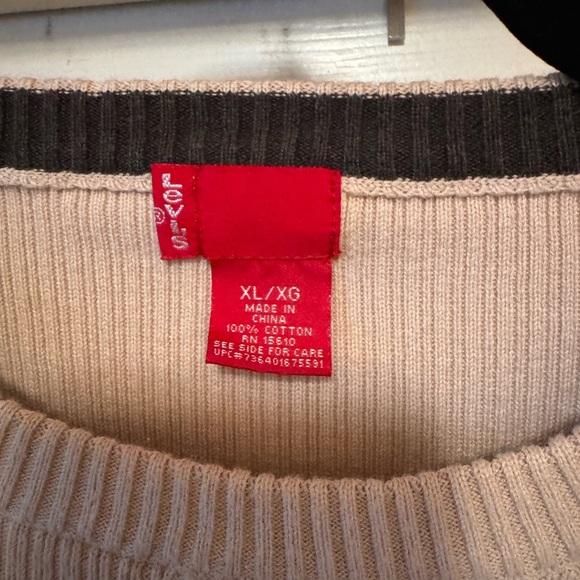 Levi's Red Tag Men's light tan Crewneck Sweater - Picture 2 of 8